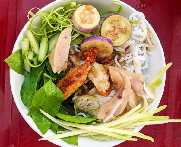  Bún mắm nêm mang vị đậm đà, thơm ngon