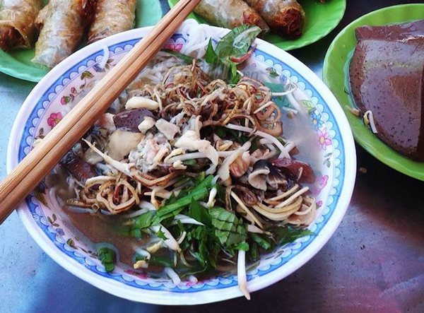 Bún nước lèo - Hương vị độc đáo vùng sông nước