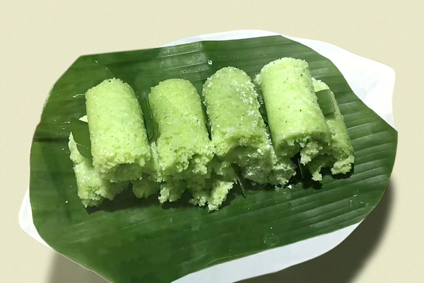  Bánh ống lá dứa